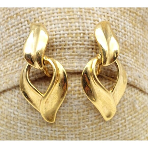 Avon Door Knocker Gold Tone Dangle Clip On Earrings Dangle Drop 1.5" - Picture 1 of 12